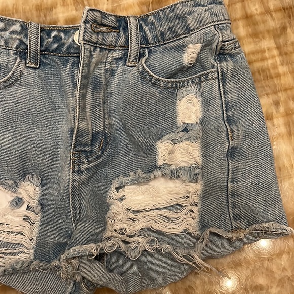Shein Girls Jean Shorts - Picture 5 of 5